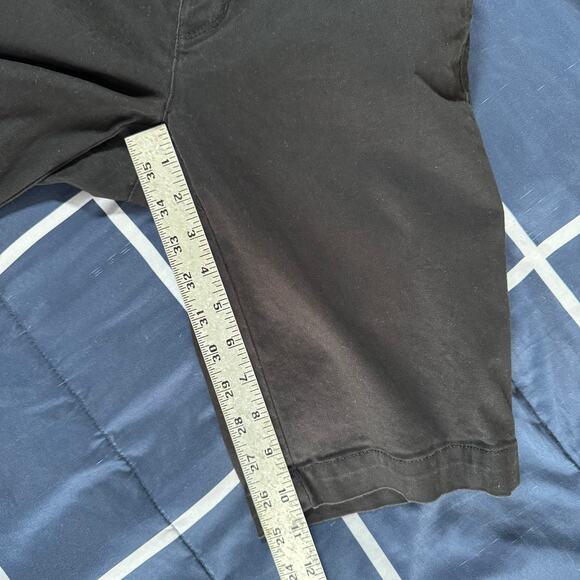 Arizona Jean Co. Black Bermuda Shorts - Size 7 - Picture 3 of 6